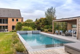 Ziwa Pool