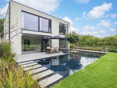 Wouters Zwemvijvers & Tuinontwerp Met de L van luxe